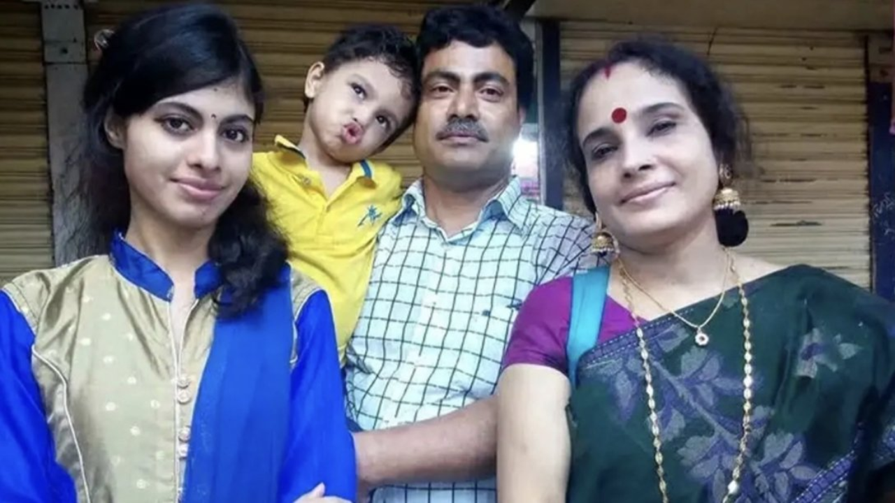 बांग्लादेश में हिंदू परिवार की हत्या: रिटायर्ड शिक्षक, पत्नी, बेटी और 12 साल के बेटे को मार डाला