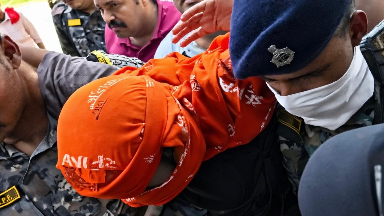जमुई छेड़खानी केस में मुख्य आरोपी का एनकाउंटर, पुलिस ने पैर में मारी गोली; अब तक 8 गिरफ्तार