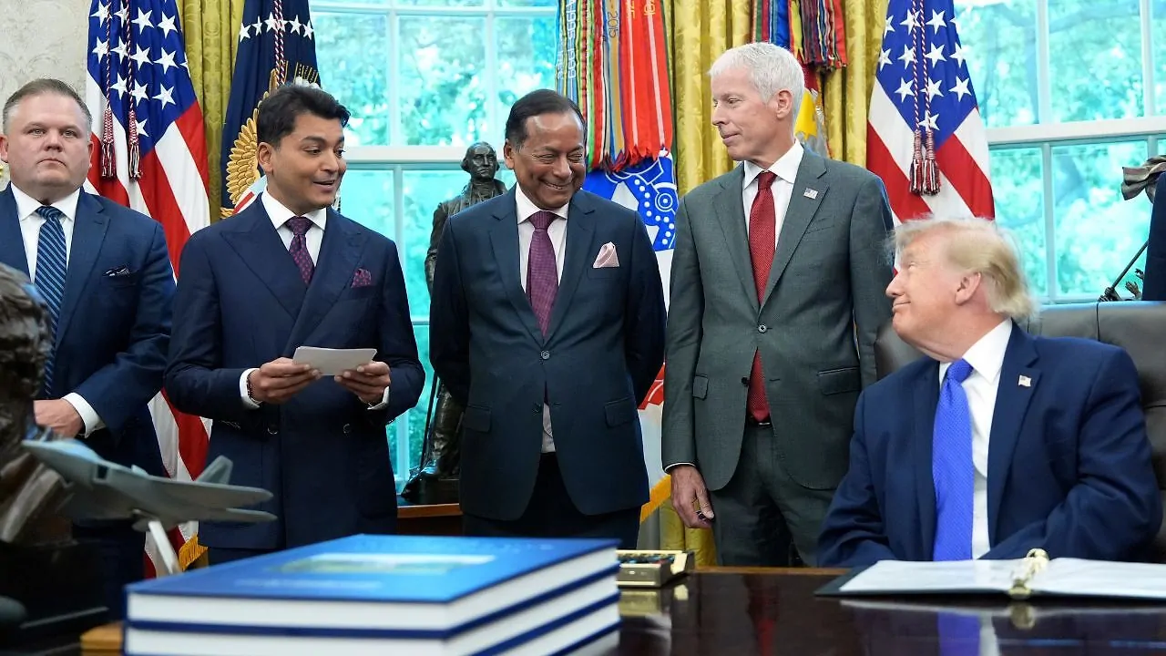 Trump-Essar की बड़ी डील, अमेरिका में बनेगा $15 अरब का स्टील प्लांट; 2030 से शुरू होगा उत्पादन