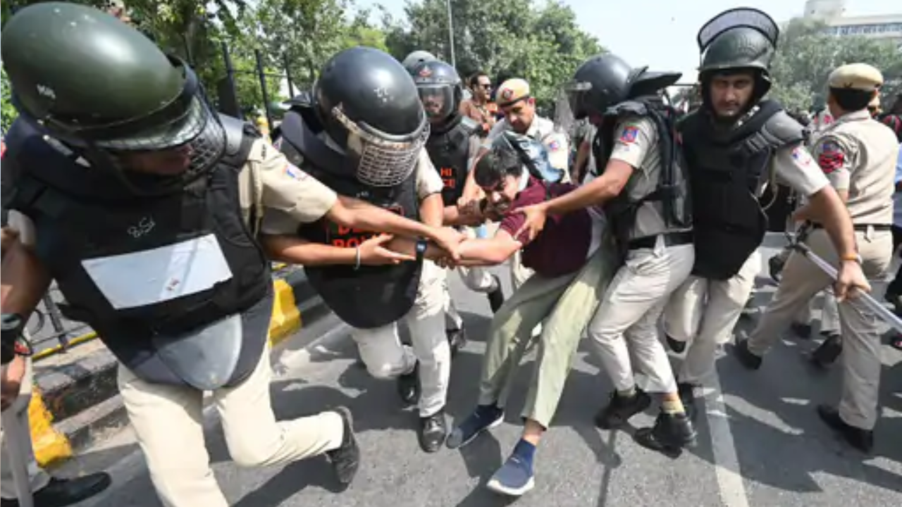 जंतर-मंतर नहीं पहुंच पाए CJP प्रदर्शनकारी, दीपके समेत कई नेता हिरासत में; 38 हजार जवान तैनात, ऐसे रोका प्रदर्शन